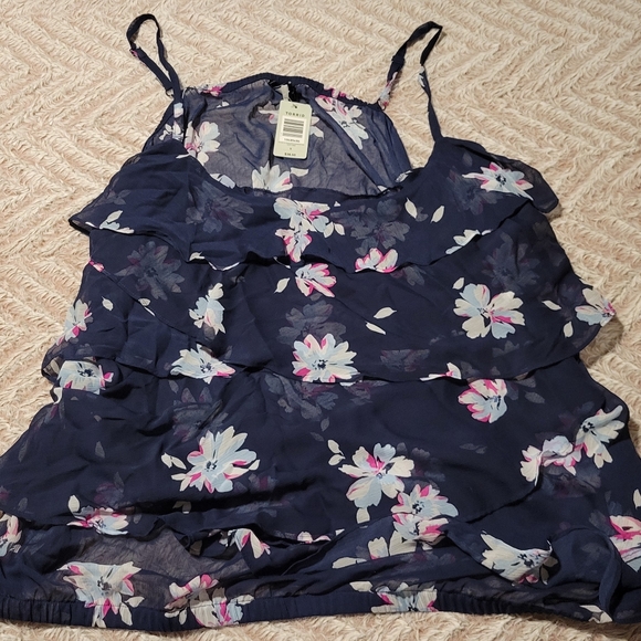 NWT Torrid Size 5 Floral Cami - Picture 3 of 5